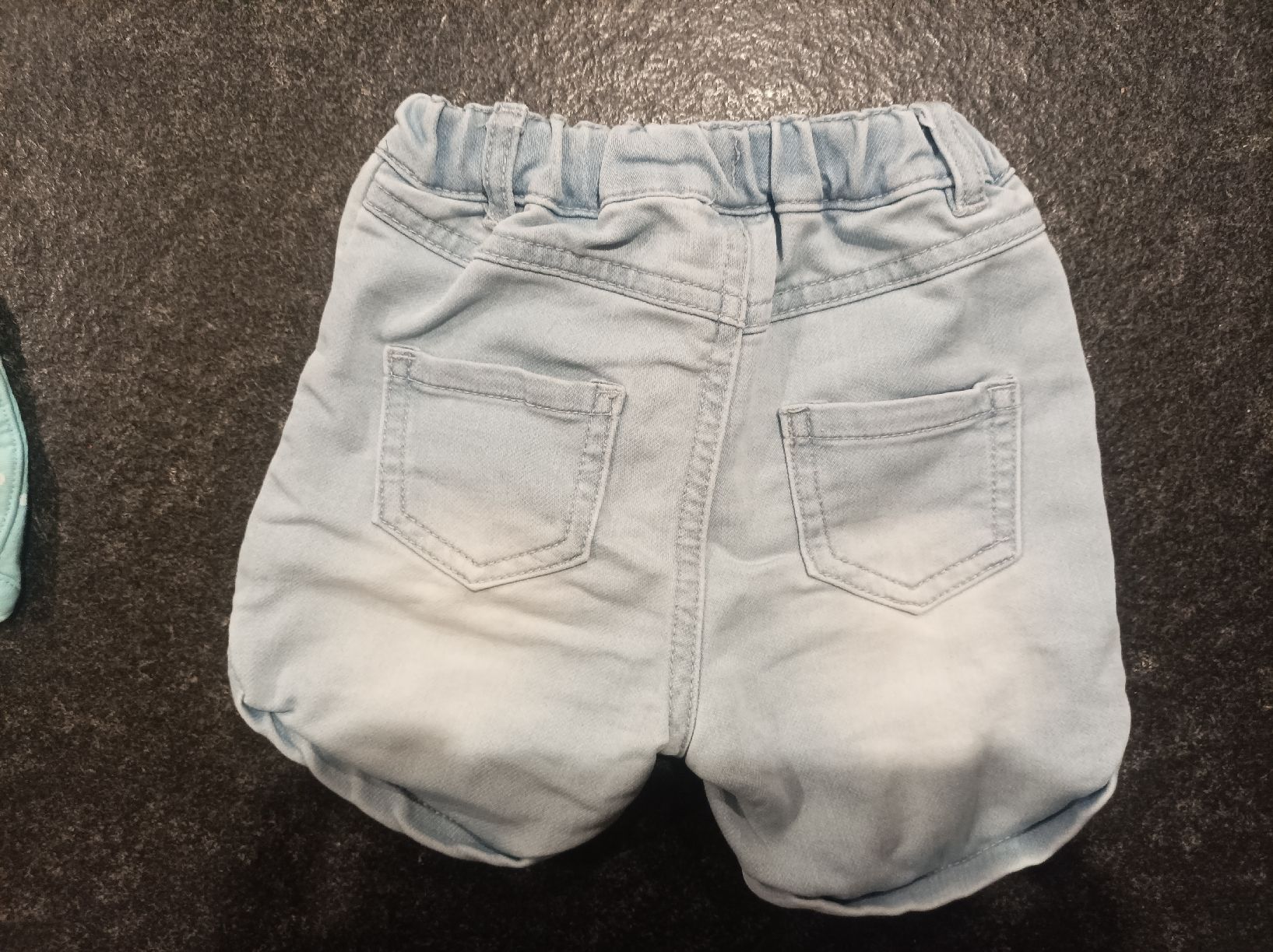 Pantaloni: 2 Paar Smile Mädchen Kurzhosen 74 – Usato da Aeschi (SO) venduto da clementinli 2