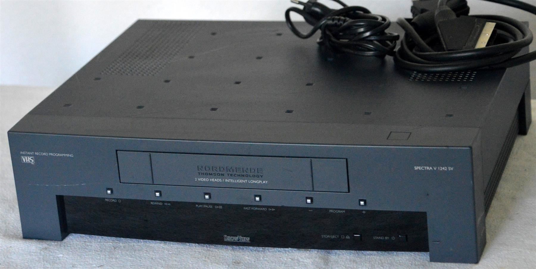 Registratori: Videorecorder / magnétoscope  VHS Nordmende Spectra – Usato da Collonges venduto da arashee 1