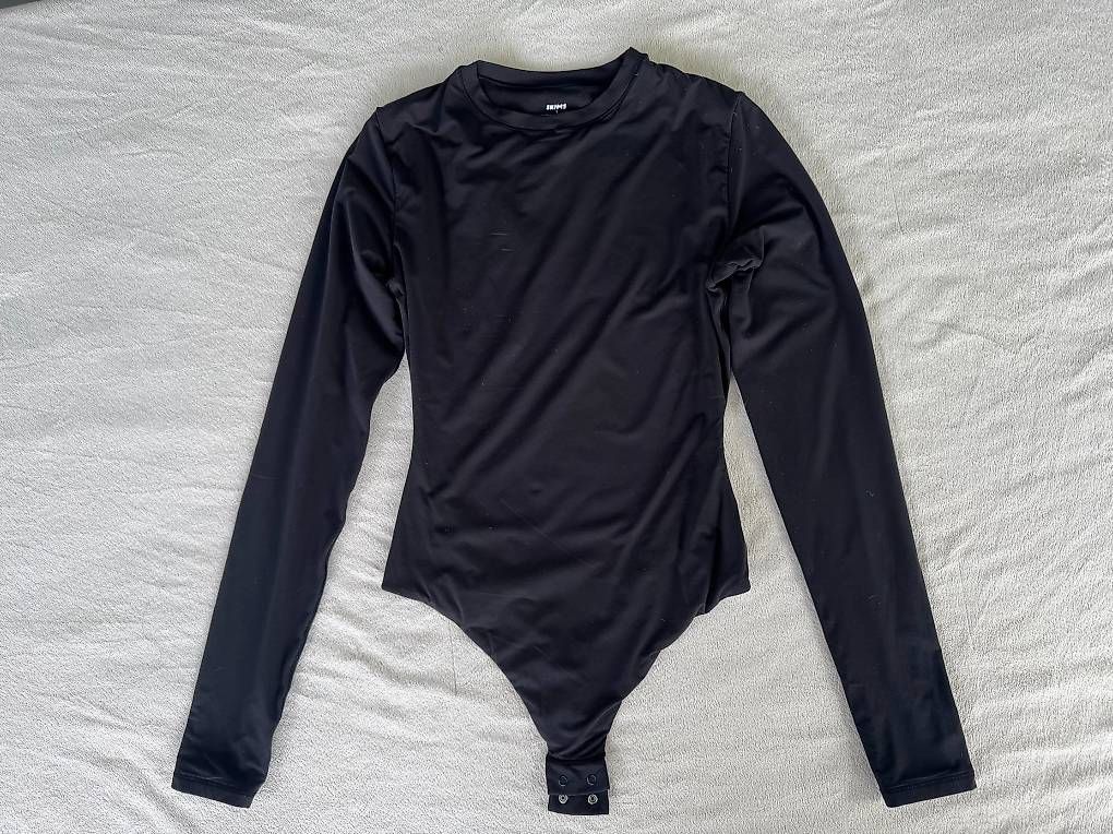 Skims Tops: Skims Black Long Sleeve Bodysuit – Gebraucht aus Wettingen von ObradovicJelena 1
