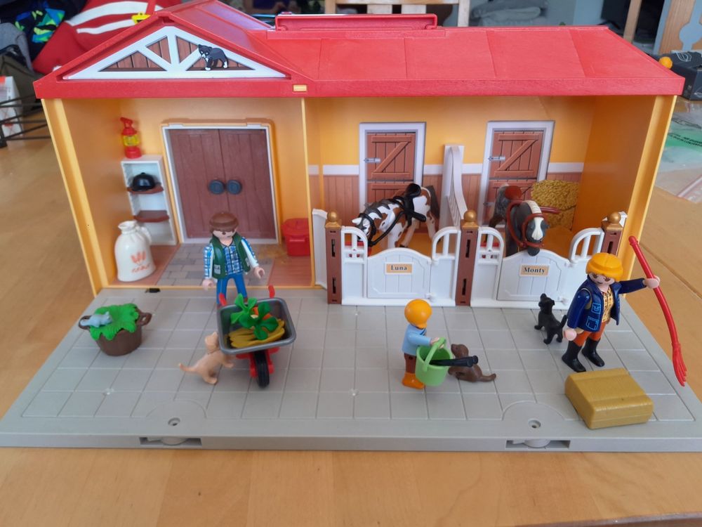 Playmobil; Pferdestall zum Mitnehmen - Ecurie mobile | Kaufen auf Ricardo