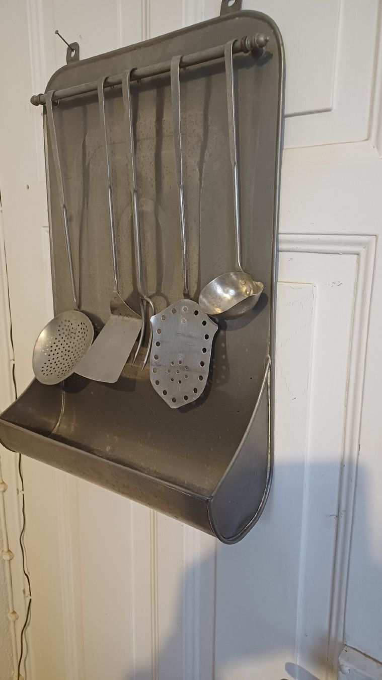 Elettrodomestici da cucina: Küche   Wand -Kellenhalter – Usato da Flawil venduto da Naphtali 1
