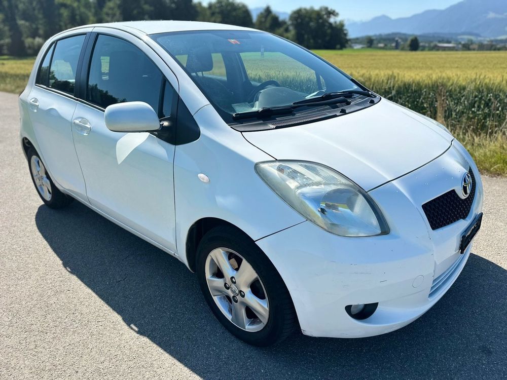 Toyota Automobili: TOYOTA Yaris 1.3 Linea Luna – Usato da Hünenberg venduto da Auto-Klinik01 2