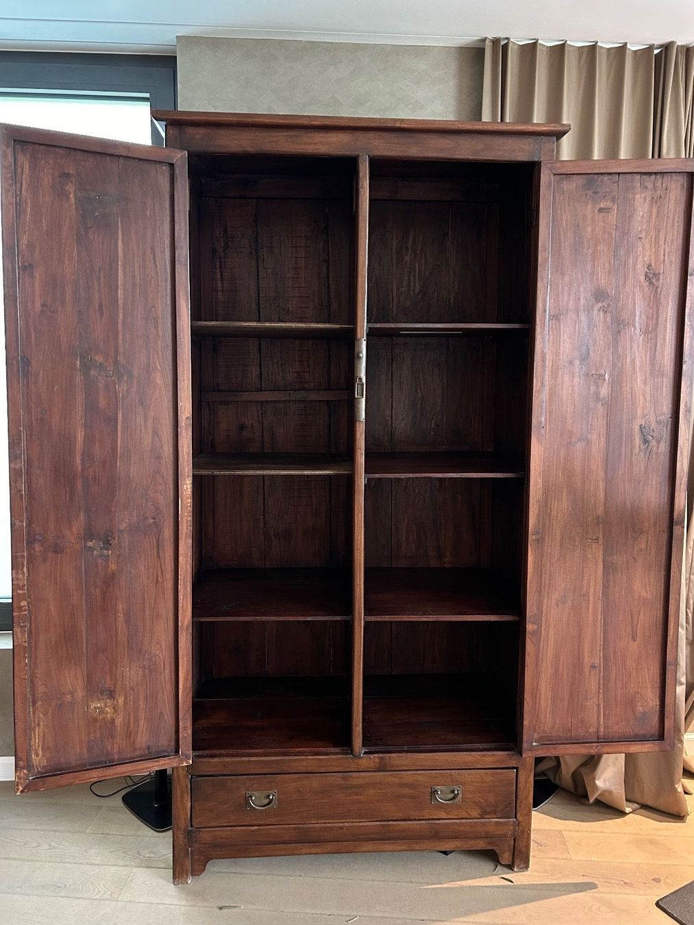 Schränke: Closet from BALI – Gebraucht aus Kilchberg ZH von Chua 1