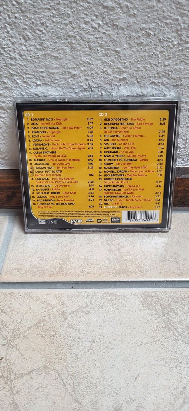 CD: CD - Mega Hits 2000 Die Zweite – Usato da Münsingen venduto da Heroism2010 1