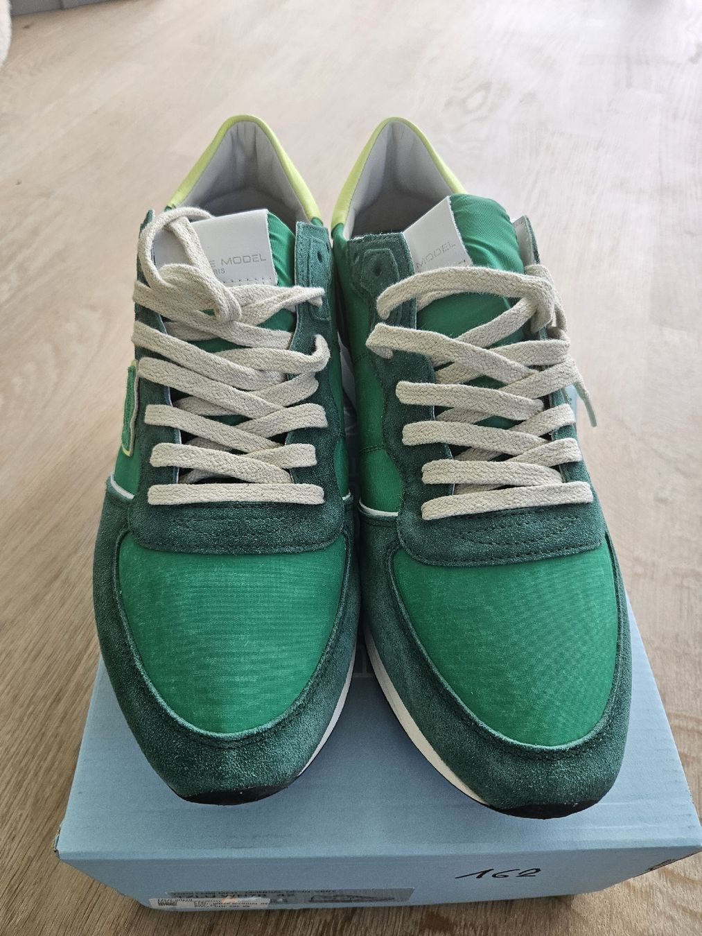 Scarpe da uomo: Philippe Model Trainers Grün 42 Neu – Nuovo e nell'imballaggio originale da Altendorf venduto da nab_mxj7 1