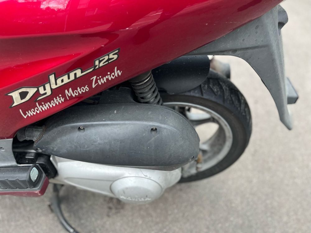 Honda Dylan SES 125 Bj 05 Silber Roller Scooter M Topcase SPS