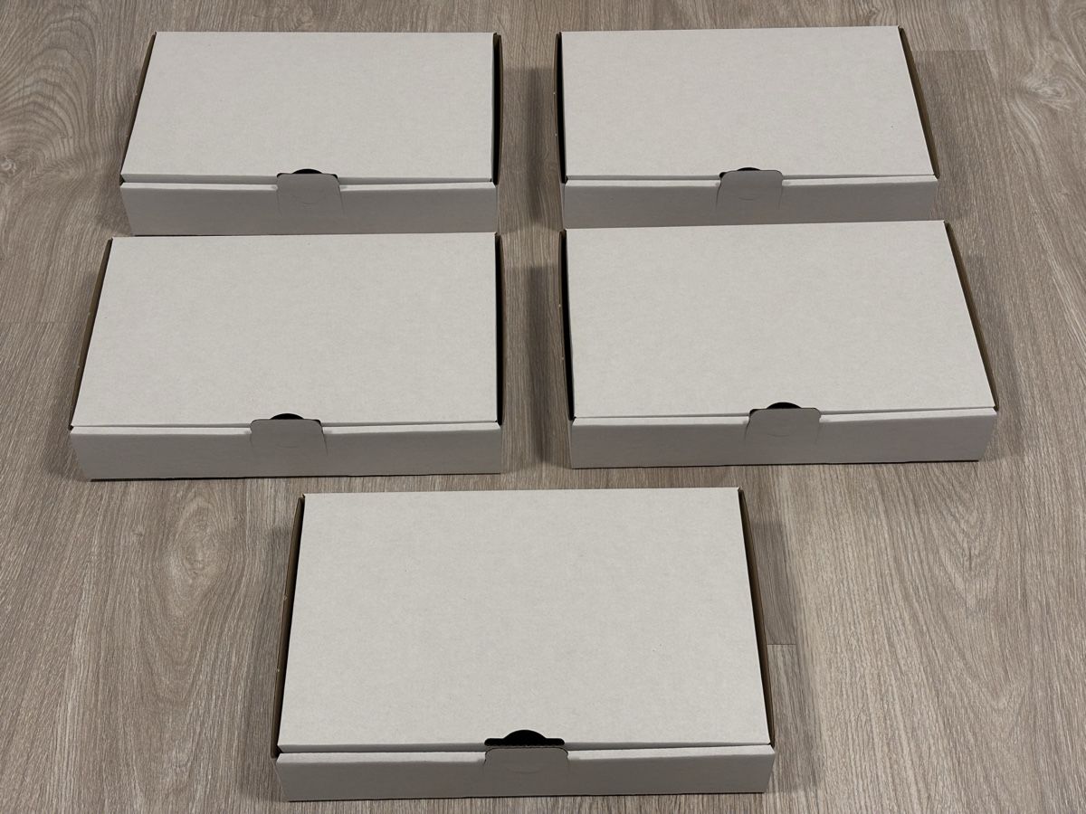 Buste & buste per spedizione: 5x Versandkarton Maxibrief 240x160x45mm – Nuovo (secondo la descrizione) da Lengnau AG venduto da Chefe43