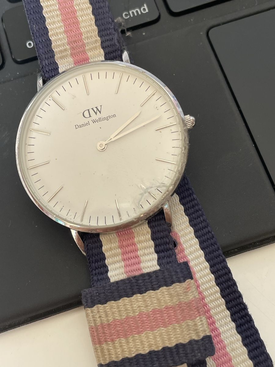 Daniel Wellington Uhren: 2 montres Daniel Wellington – Gebraucht aus Lavigny von Lea_9rxv 4