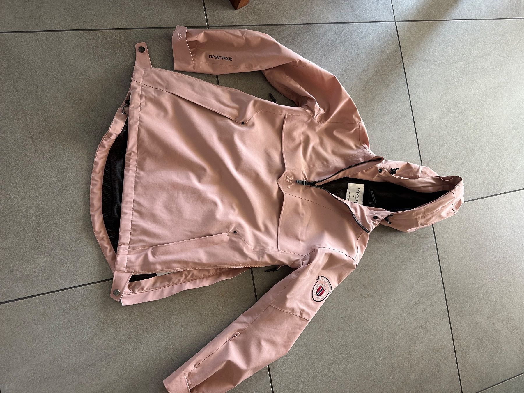 Vestes: Regen-/Trekkingjacke Gr. 36 Twentyfour – D'occasion à Pfäffikon ZH par RIGI70