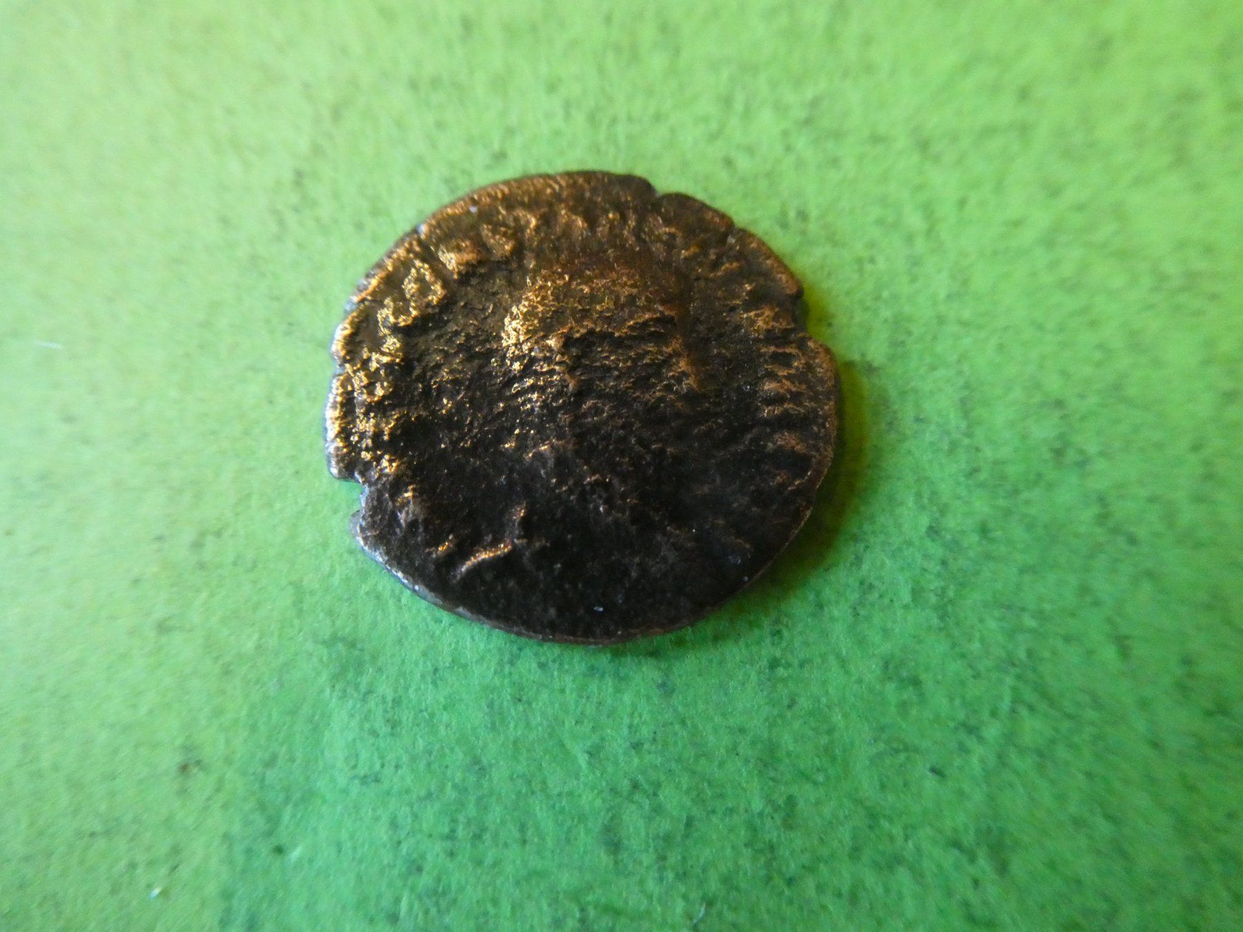 Tutti le monete: uralte   Bronzemünze  18 mm  2.03 g – Usato da Hinterforst venduto da Rohusri