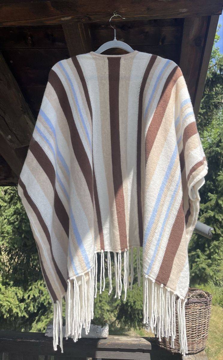 Autres vêtements femmes: Poncho Notshy cachemire – Neuf (Voir description) à Ovronnaz par fra_n8h8 1