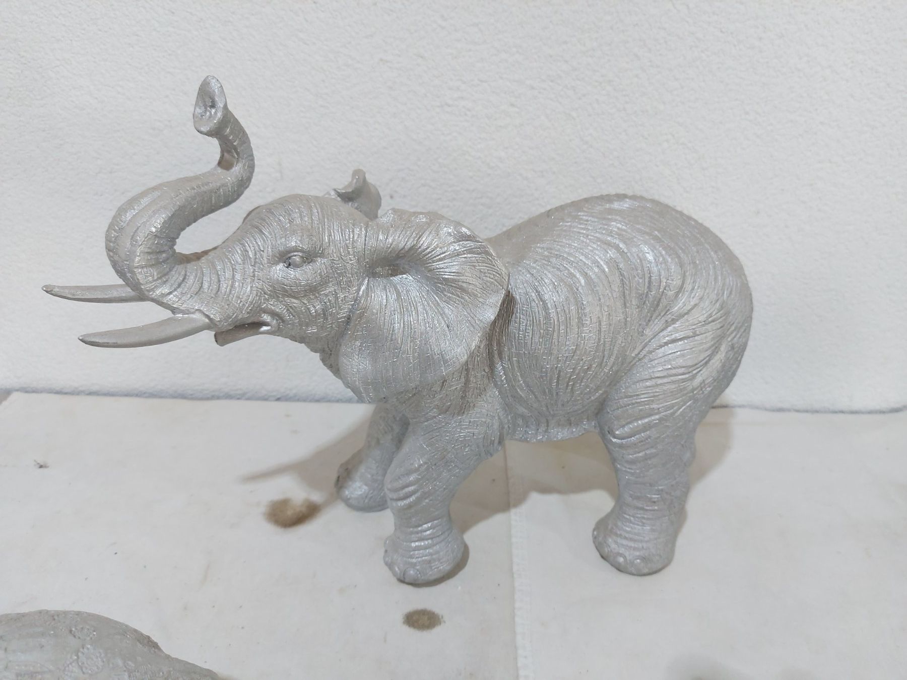 Statuette: 3er Set Deko-Elefanten, silberfarben, neuwertig – Usato da Rheinau venduto da profitronic.shop 3