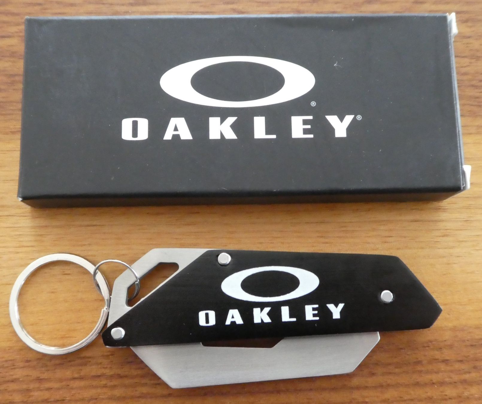 Elettrodomestici da cucina: OAKLEY Flaschenöffner – Nuovo e nell'imballaggio originale da Goldau venduto da Aizo