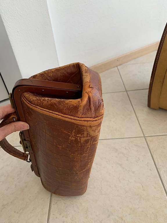 Reisekoffer: Mallette de médecin ancienne  – Gebraucht aus Etoy von san_78xt 2