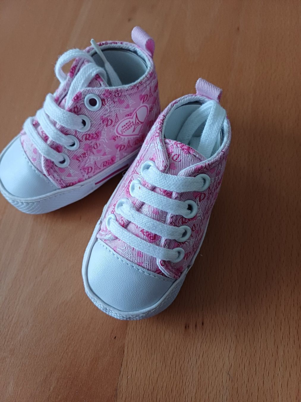 Schuhe für Jungen: baskets bébé – Neu (gemäss Beschreibung) aus Porrentruy von Piquetix