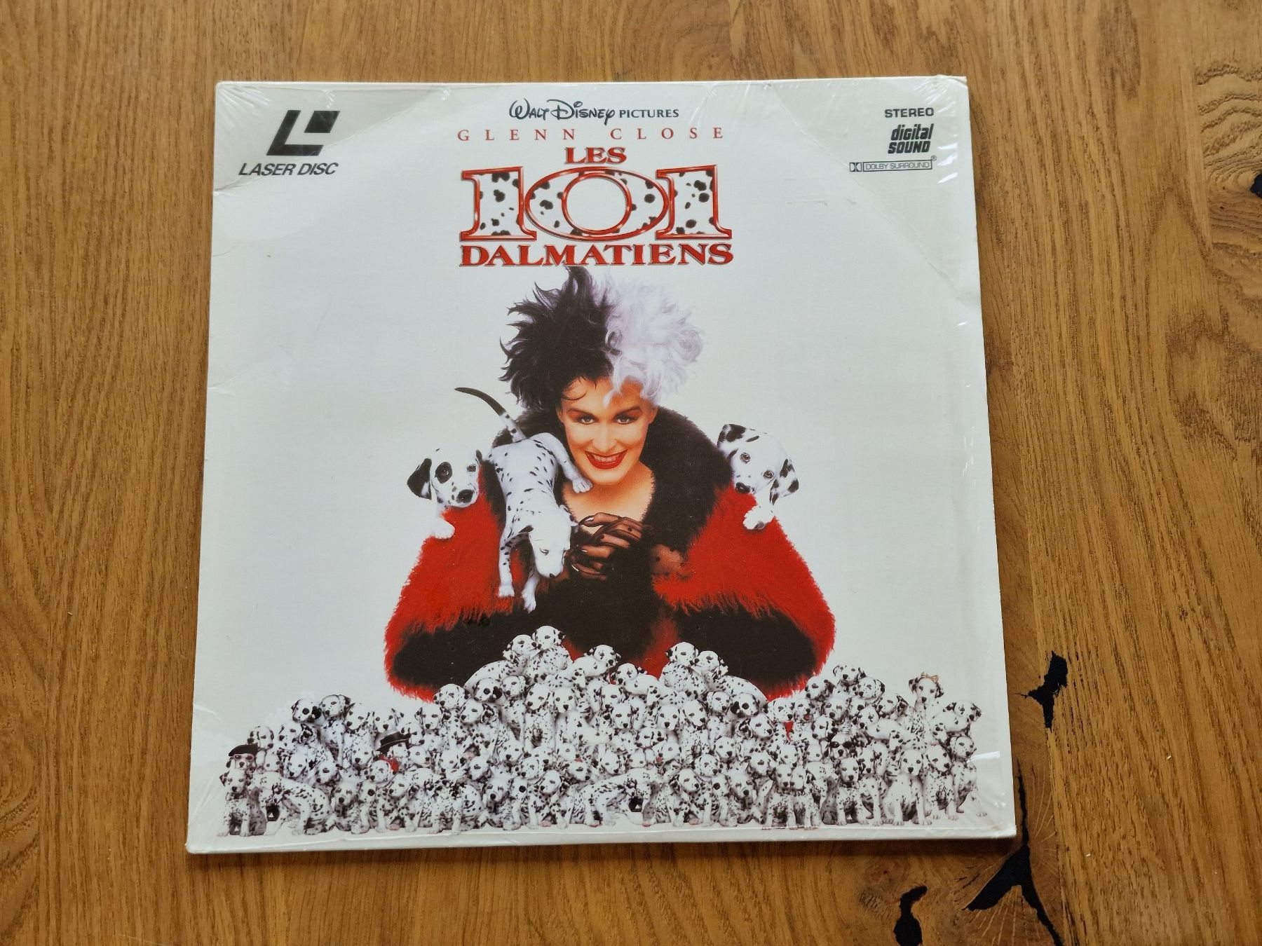 Tous les DVDs: Les 101 Dalmatiens - LaserDisc - PAL VF – D'occasion à Courgenay par Periote00