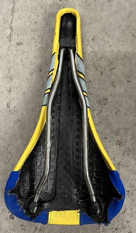 Selle Italia Flite Titanium Kevlar Rot 1990s MTB Sattel in München