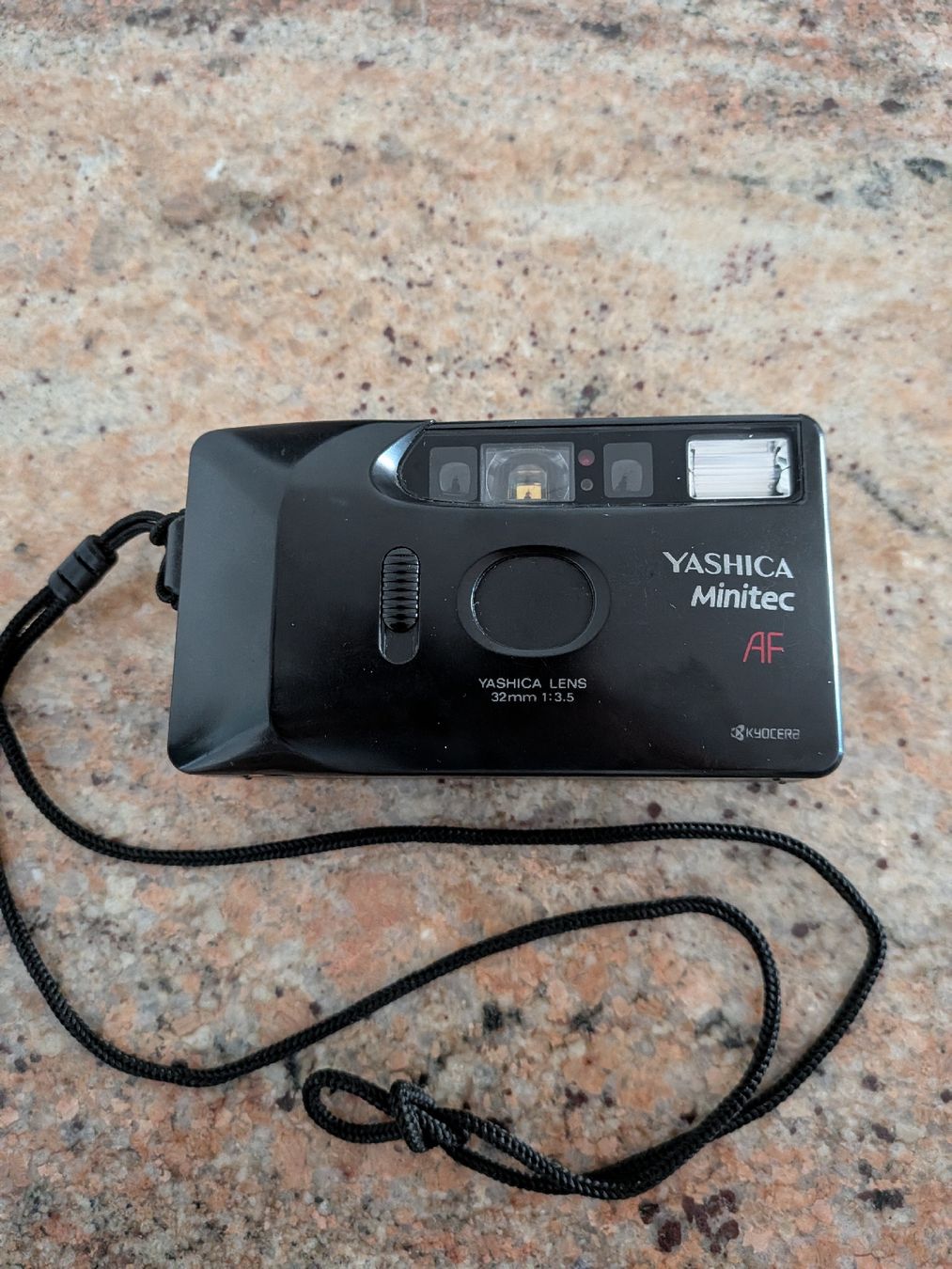 Yashica Fotocamera: Analog Kamera Yashica minitec AF 35mm – Usato da Arbon venduto da Mandy7