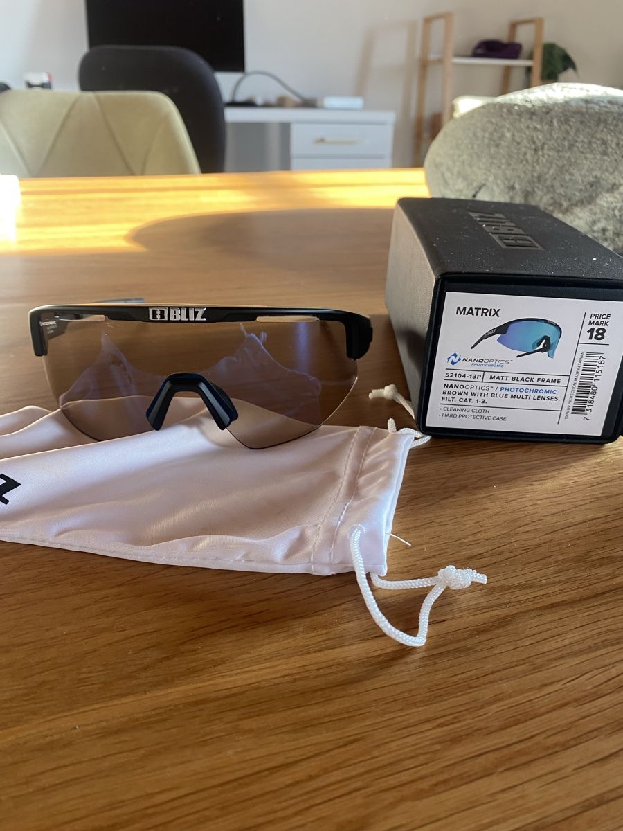 Bliz Matrix, lunettes de sport avec Nano Optics, noir. (Neu (gemäss ...