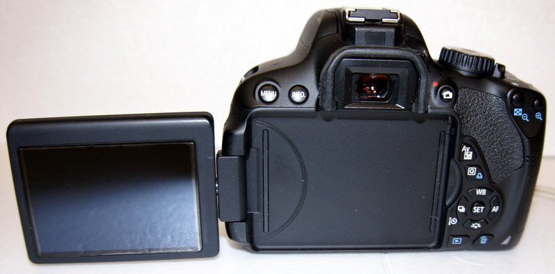 Canon Fotocamera: Canon EOS 650D Digital Spiegelreflex Kamera – Usato da Dottikon venduto da Floppidogg77 5