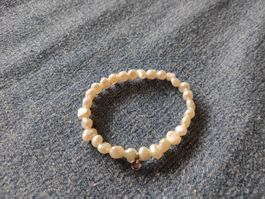 Pearl bracelet