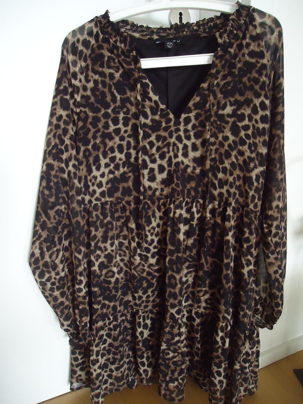 Vestiti: Kleid Leoprint Gr.40 – Usato da Benken SG venduto da Schnurzli1 5