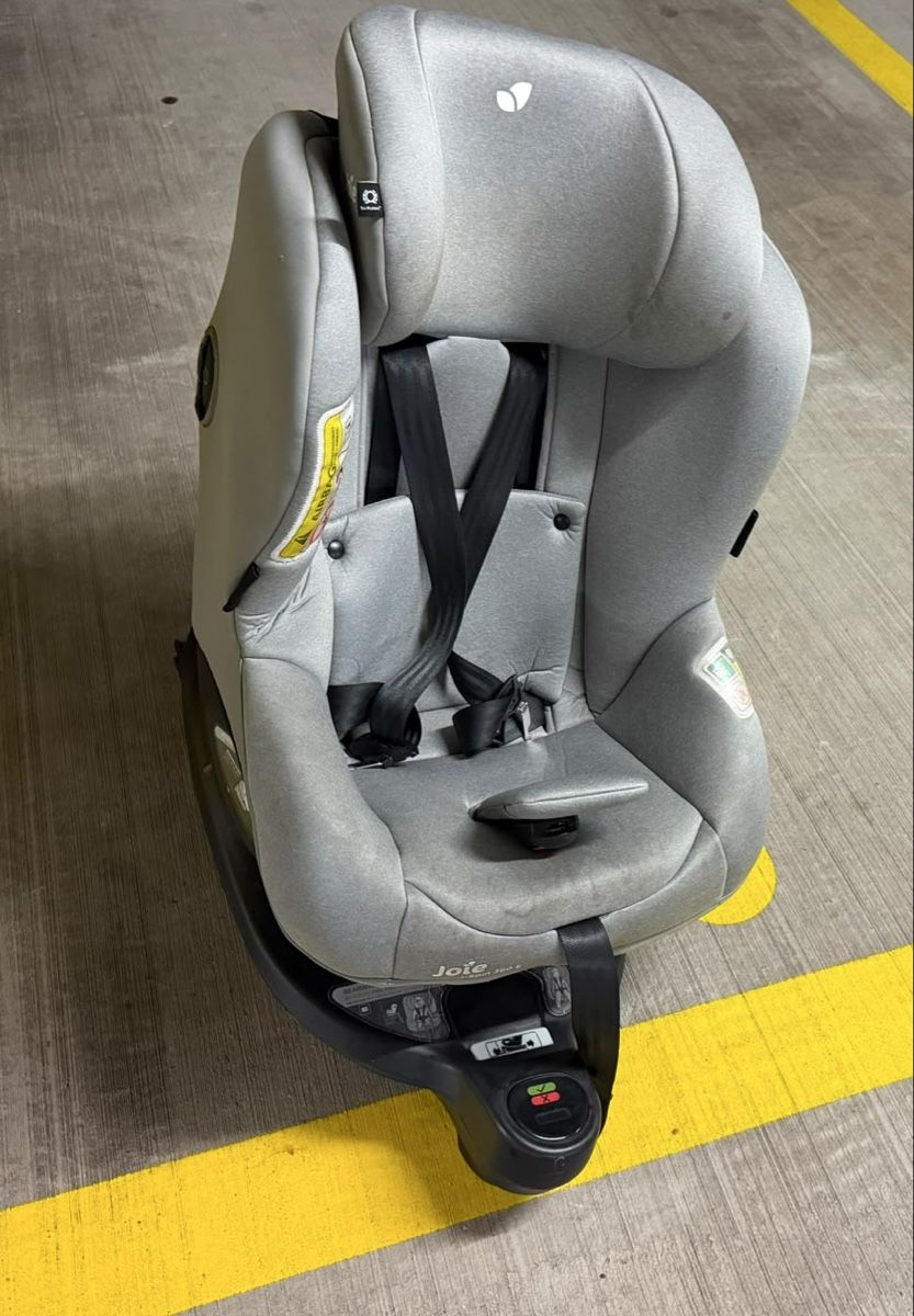 Joie Sièges auto: Joie i-Spin 360 E i-Size Kindersitz – D'occasion à Wilen b. Wil par Archella83
