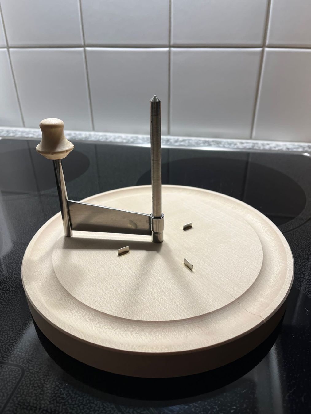 Elettrodomestici da cucina: Käsehobel rund Neu – Nuovo (secondo la descrizione) da Schmerikon venduto da Speedy053