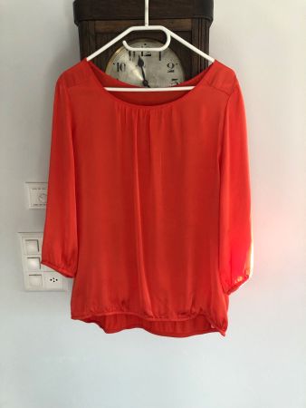 Sommerliche, leichte Damenbluse in Orange, Grösse M