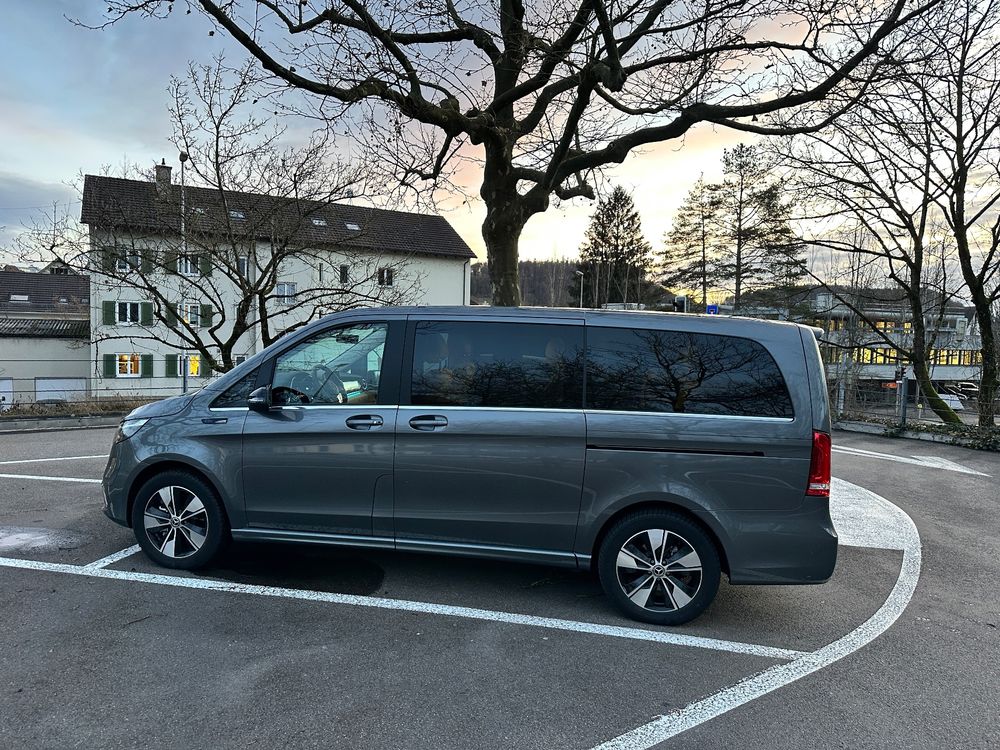 Mercedes-Benz EQV 300: E-Limousine mit Sonderausstattung