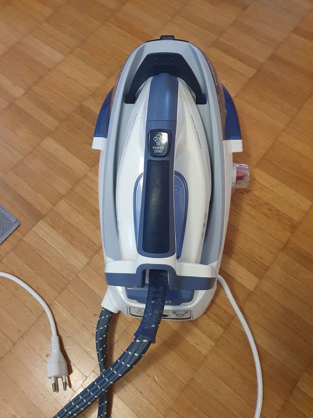 Tefal Ferri da stiro: Dampfbügeleisen – Usato da Luzern venduto da Yel_low 4