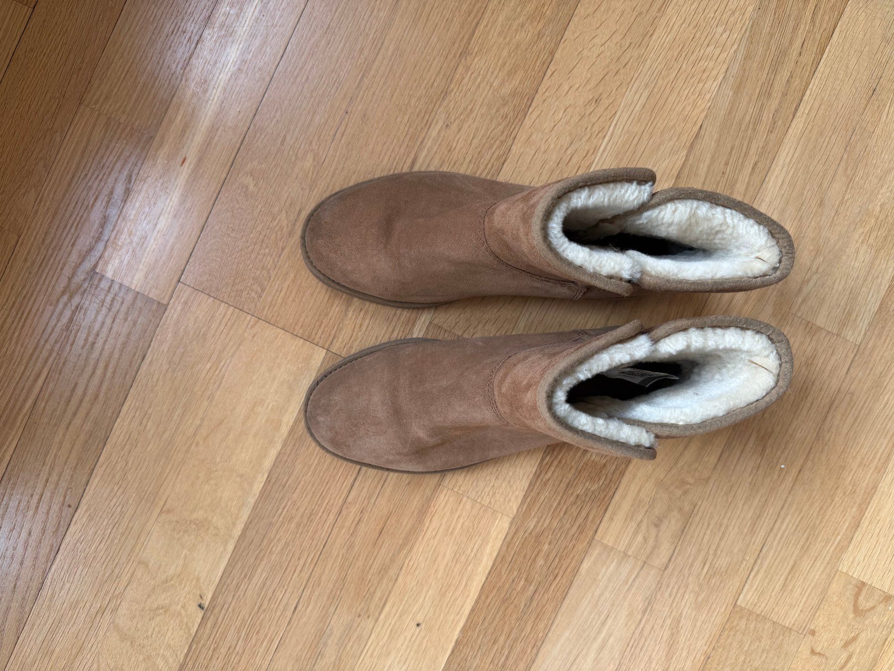 Ugg Scarpe da donna: UGG taille 36 | UGG Grösse 36 – Usato da Zürich venduto da cha_5dgv 1