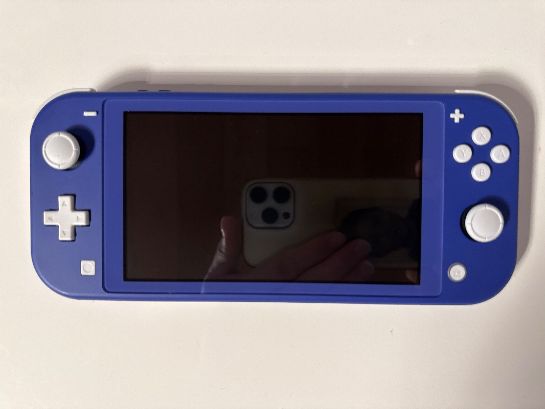 Nintendo Console: Nintendo Switch Lite blau mit Ladekabel und Hülle – Usato da Niederbipp venduto da nbf_qy2d 1