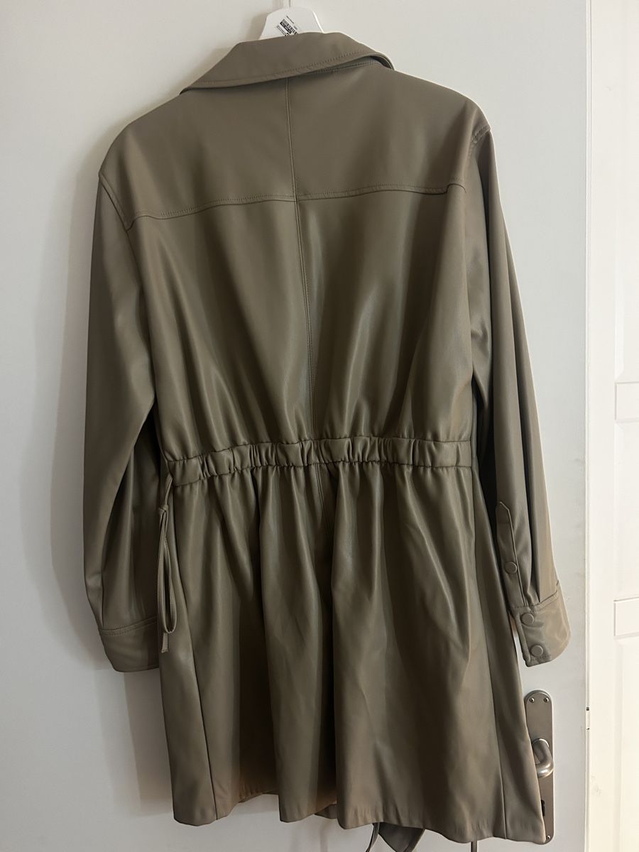 Zara Cappotti: Mantel – Nuovo (secondo la descrizione) da Suhr venduto da Alimary 1