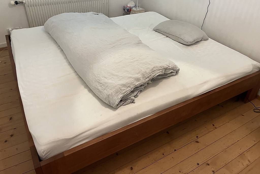 Hüsler Nest Betten: Hüsler Nest Bettrahmen – Gebraucht aus Zürich von Sellorbuy