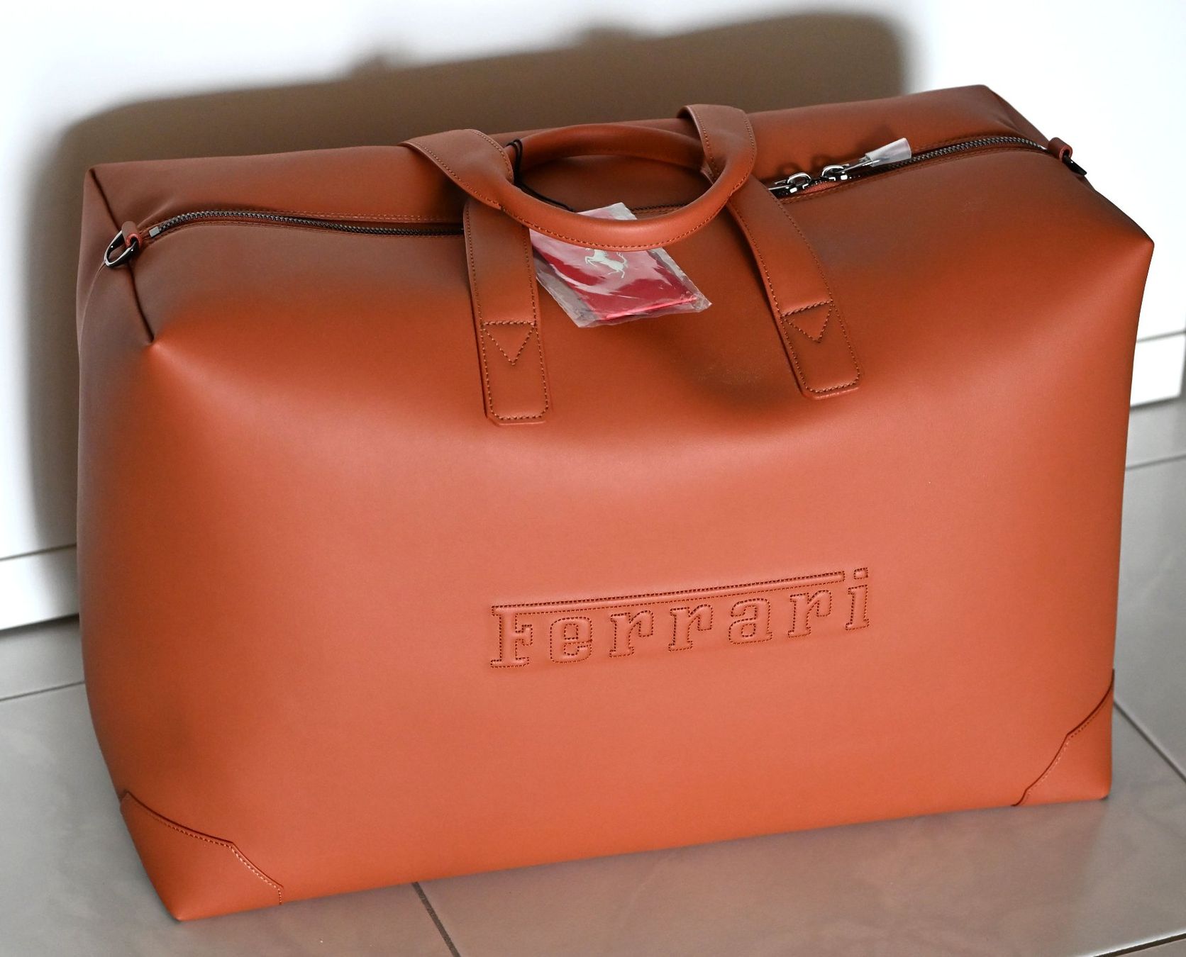 Ferrari Taschen: Ferrari Ledertasche – Neu (gemäss Beschreibung) aus Dürnten von puumies