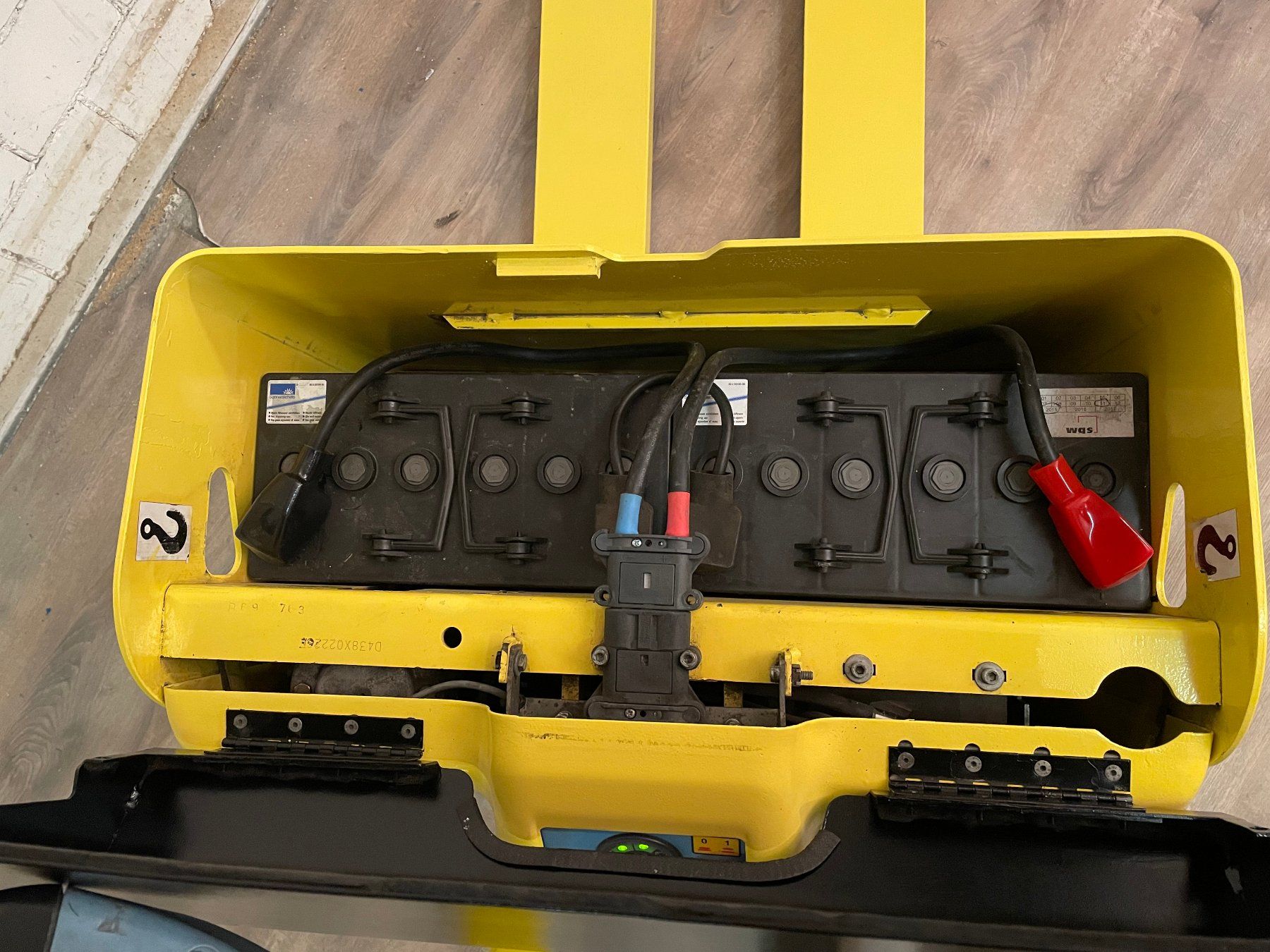 Carrelli elevatori e a forche: Hyster Stapler 2,0 Tonnen – Usato da Bettwiesen venduto da chili1 5