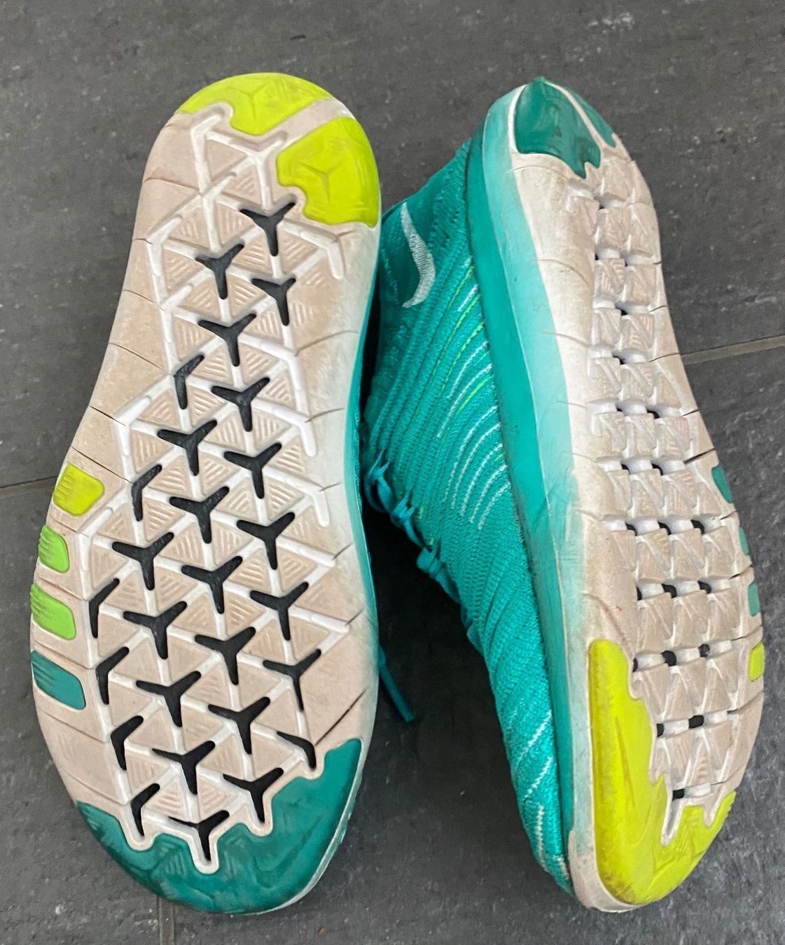 Nike Scarpe per ragazzi: Nike Schuhe Gr. 35.5 – Usato da Oensingen venduto da dorian07 2