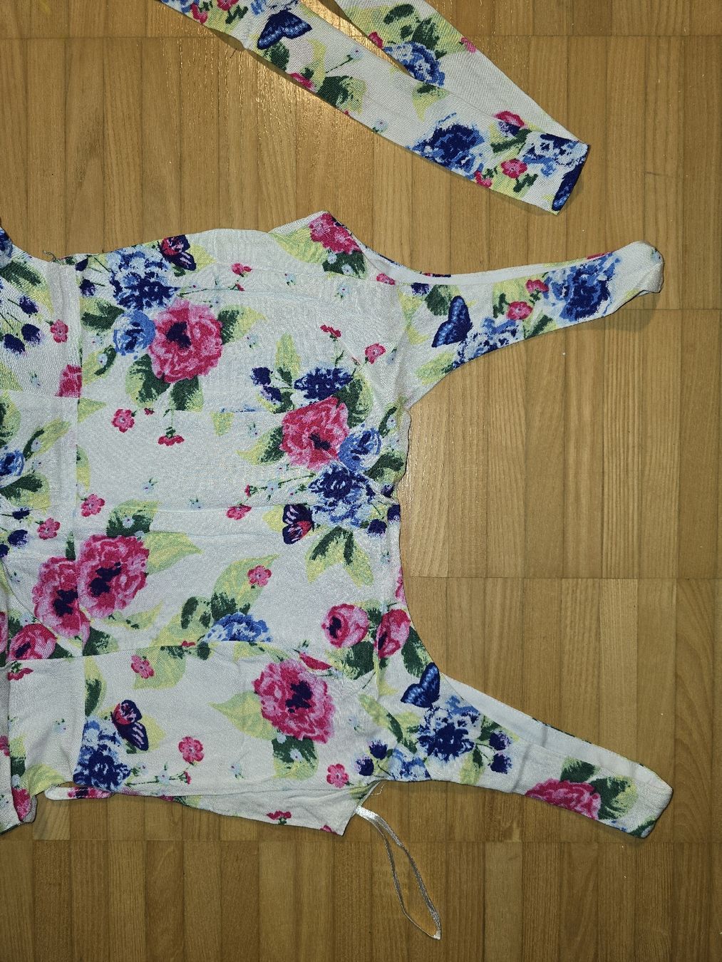 Vestiti: Sommerliches Blumenkleid mit Gürtel, Grösse 34 – Nuovo (secondo la descrizione) da St. Gallen venduto da A.W.128 1