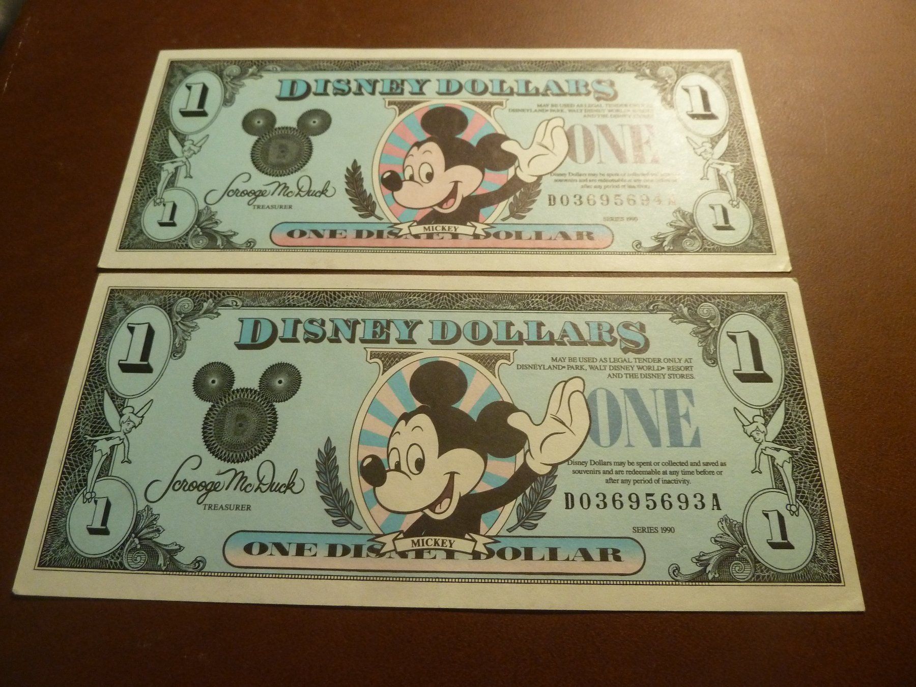 Banconote: ECHTE MICKY MAUS DOLLAR 1990 DO...A 1Dollar mit nächster Nr. – Usato da Rieden SG venduto da jamilau 1