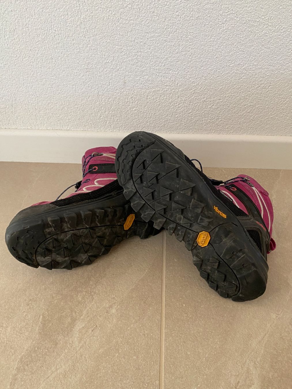 CMP Schuhe für Mädchen: Wanderschuhe Gr. 35 – Gebraucht aus Gais von fam_bt2g 1