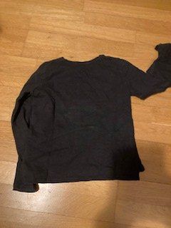 Maglioni & Felpe: Pull léger t.122/128 – Usato da Boudry venduto da Lamue01 1