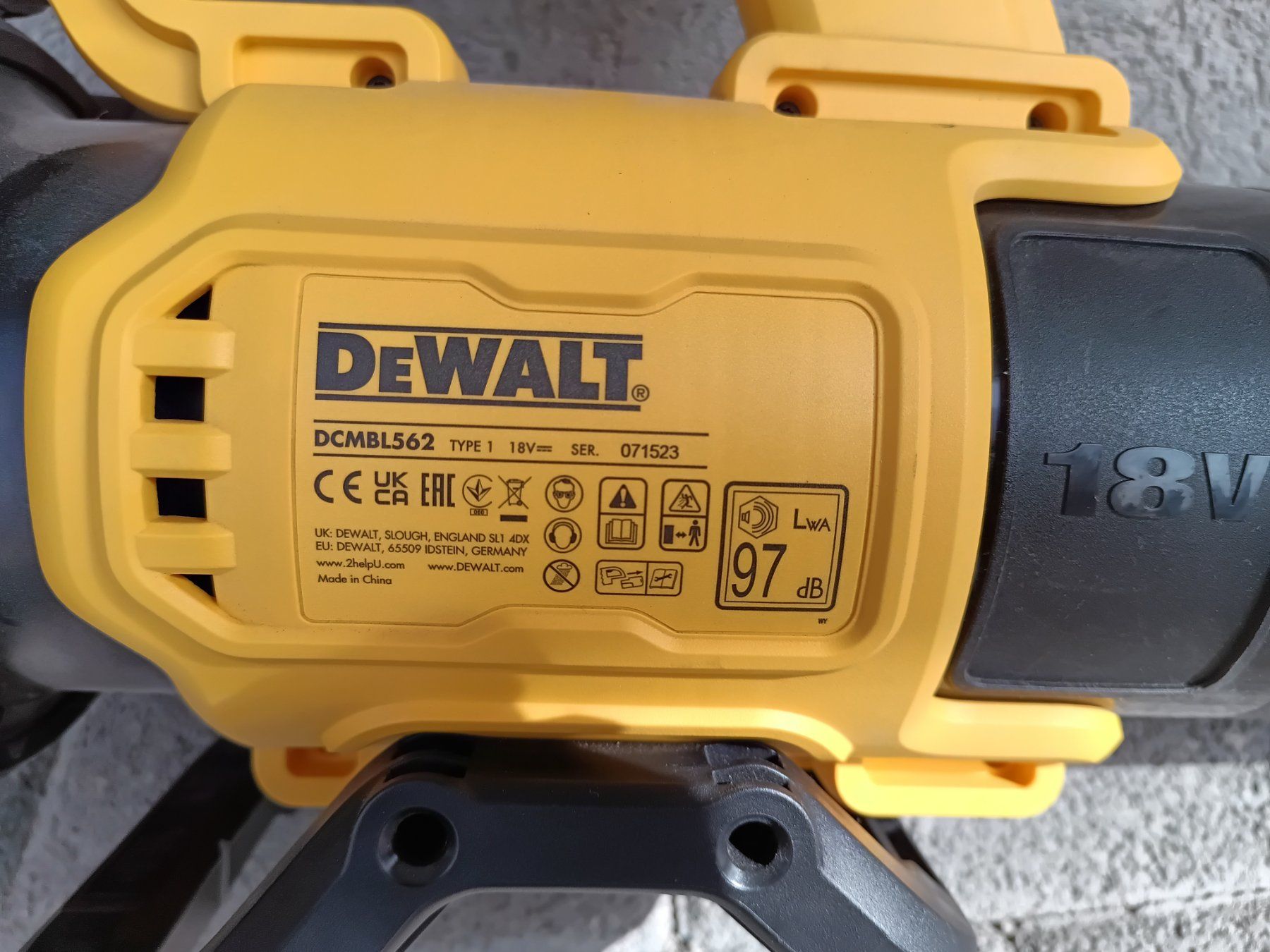 Alle Werkzeuge: Dewalt DCMBL562 – Gebraucht aus Safenwil von Beyeler_HB 2