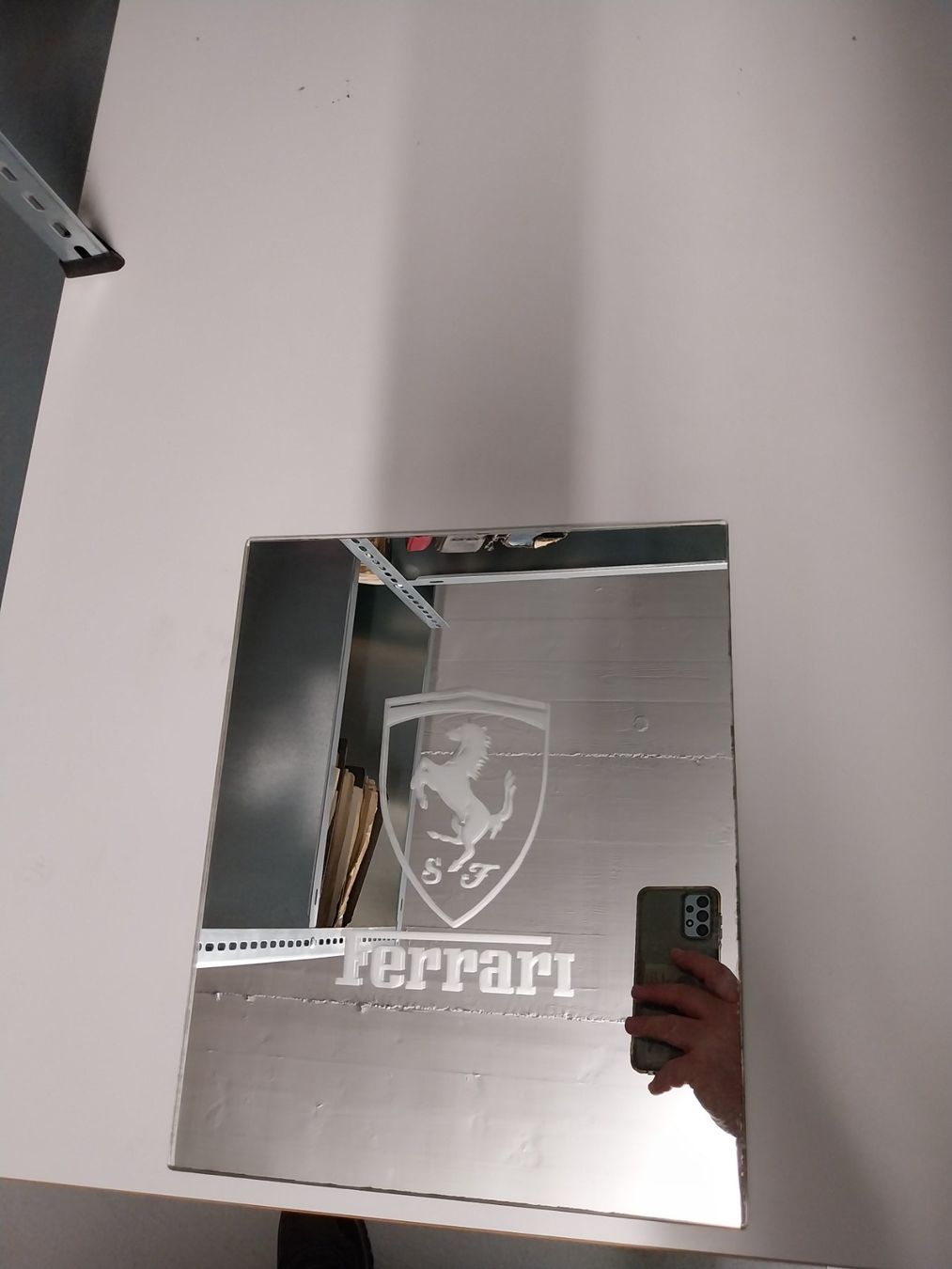 Specchi: Ferrari Spiegelglas (Logo eingeäzt) – Usato da Weingarten-Kalth venduto da Bettelbruenneli 3