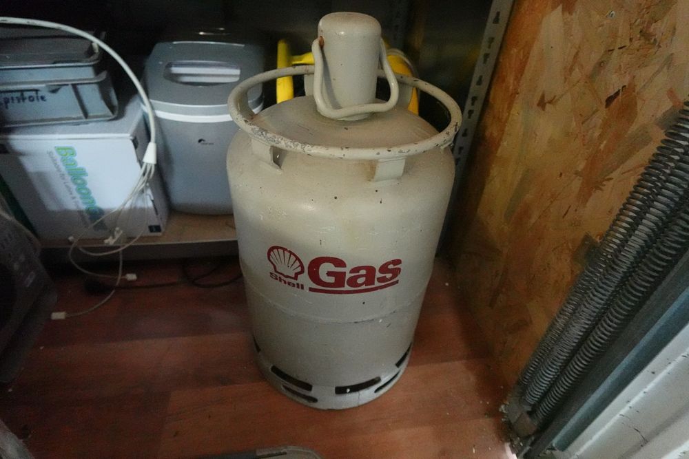 Leere Gasflasche (Gebraucht) In Lostorf Für CHF 1 – Mit Lieferung Auf