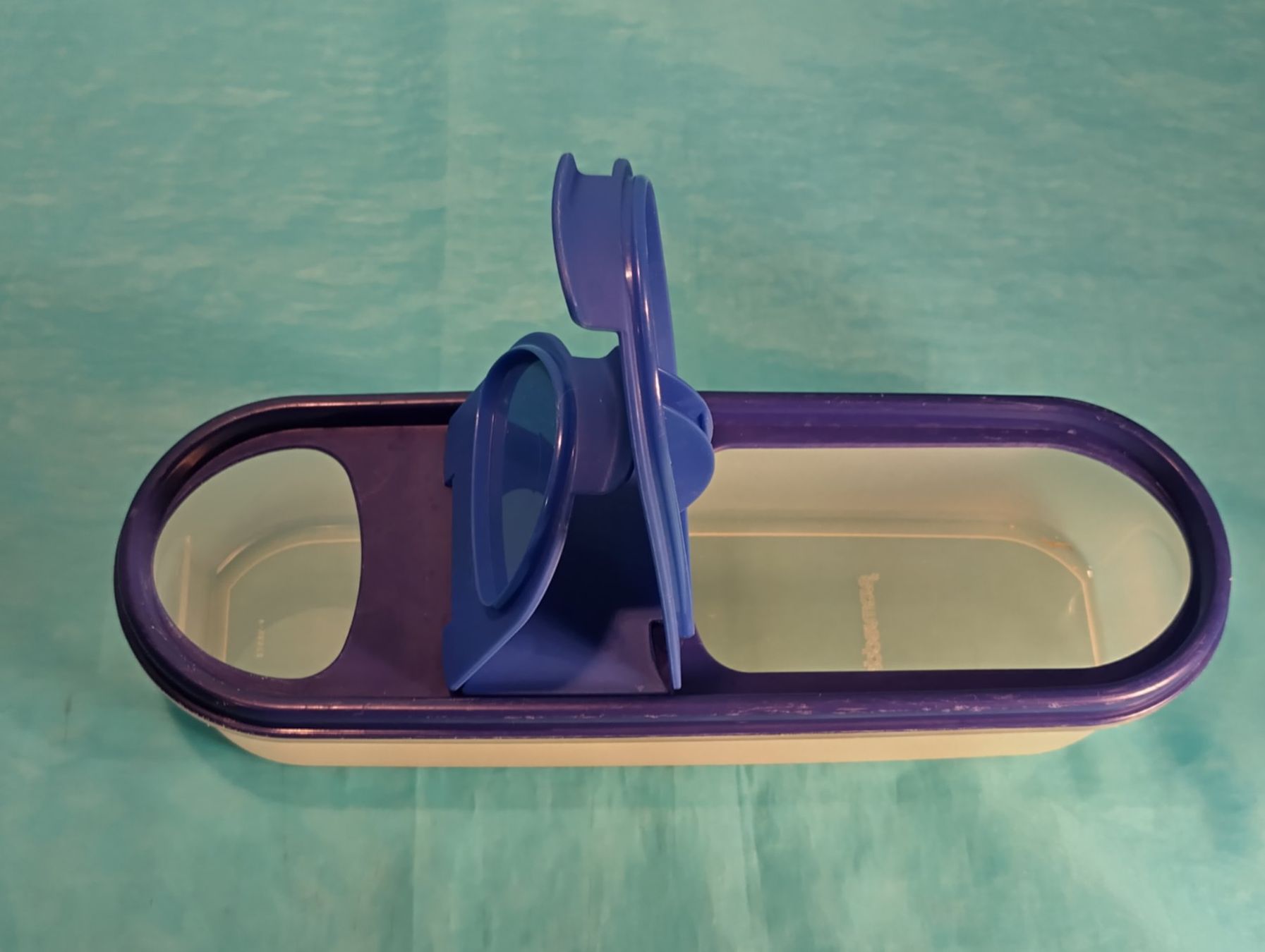 Tupperware Contenitori & Simili: Tupperware Behälter,  2 Oeffnungen im Deckel – Usato da Bellach venduto da JingleCherry 2