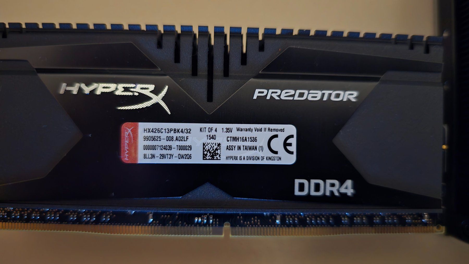 Componenti elettronici: HyperX Predator DDR4 RAM 4x8GB 32GB – Usato da Oberegg venduto da Tungsten7 2