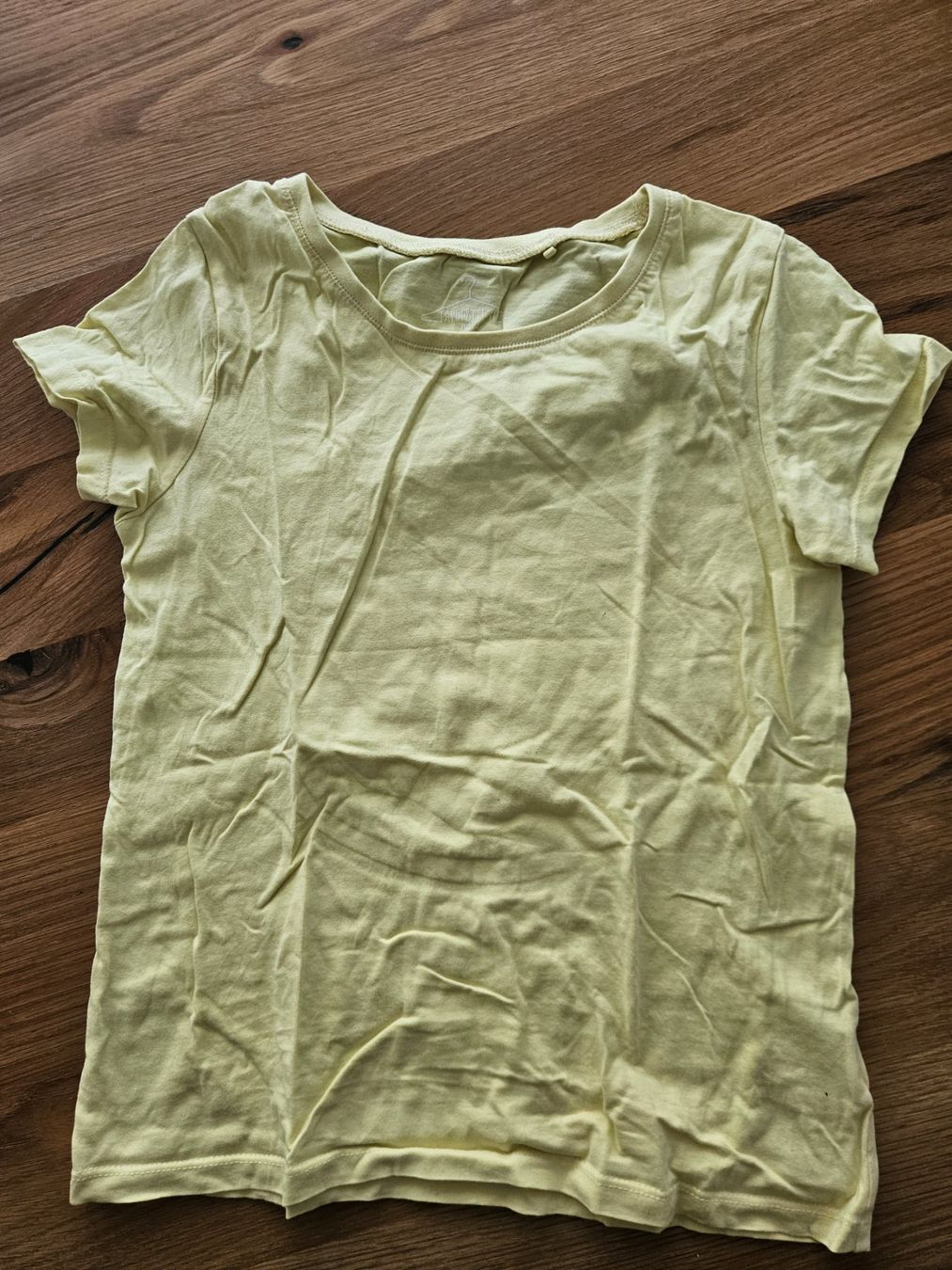 Next Camicette, T-shirt & Top: Next Tshirt Gr.  134-140  gelb – Usato da Engelburg venduto da ynnoc19