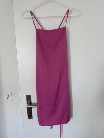 Sommerliches, pinkes Minikleid mit Schnüren, Grösse S