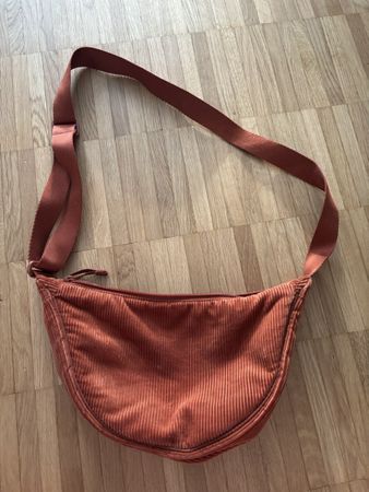 Umhängetasche Cord rot